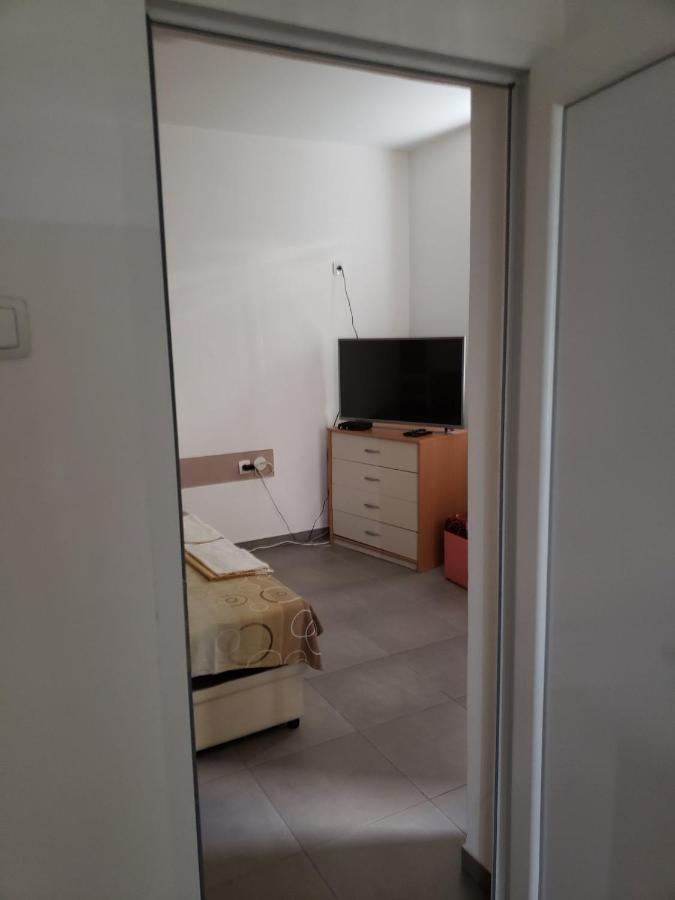 סוטומורה Apartments Petricevic מראה חיצוני תמונה
