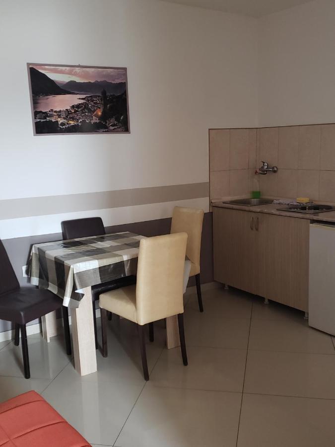 סוטומורה Apartments Petricevic מראה חיצוני תמונה