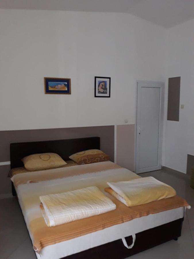 סוטומורה Apartments Petricevic מראה חיצוני תמונה